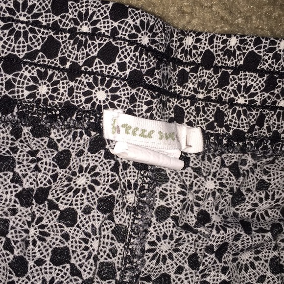 Shorts - Picture 4 of 4